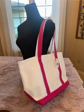 White Canvas Boat Tote with Hot Pink Trim NWT